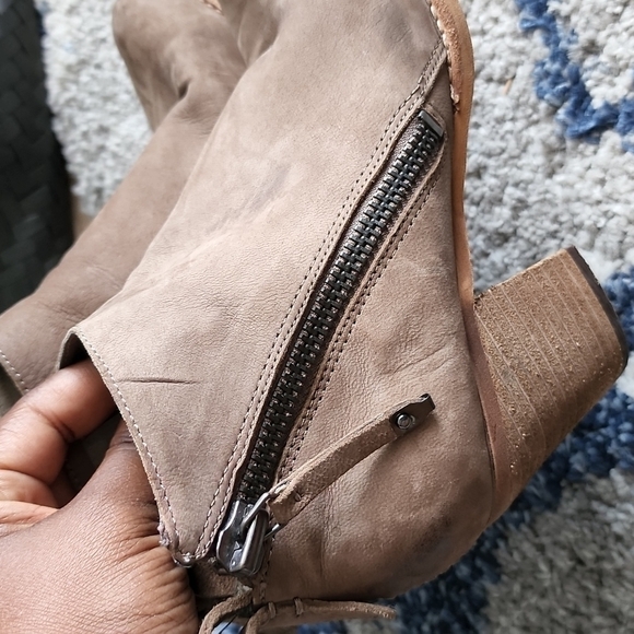 Dolce Vite ankle booties - Picture 6 of 13